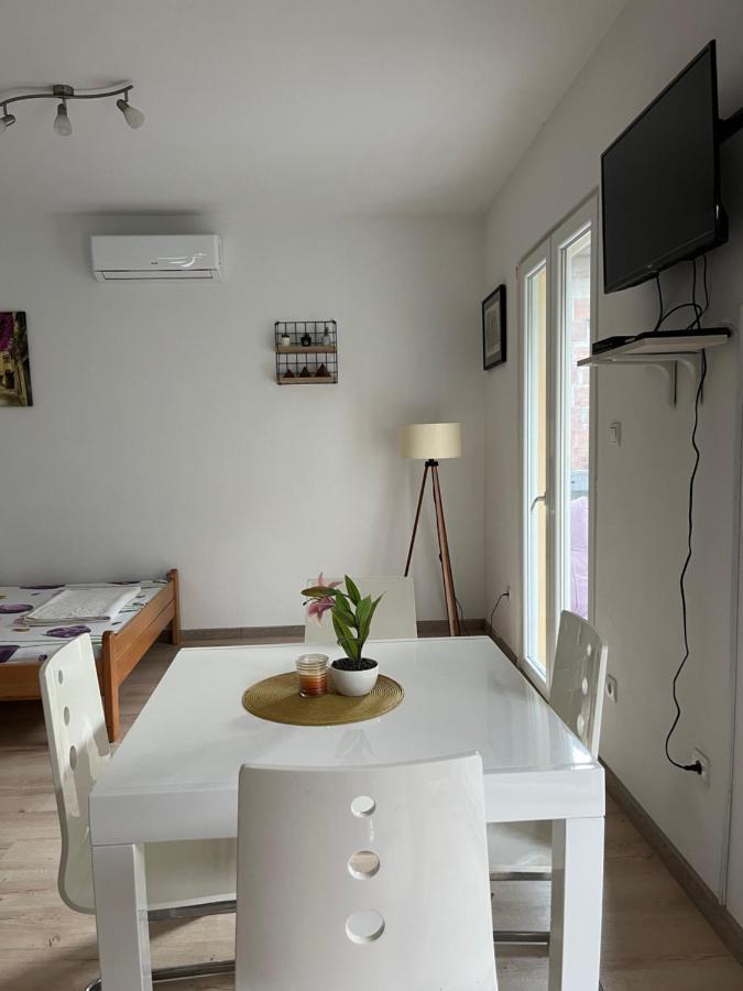 Apartamento Apartman Iskra Bijela Exterior foto